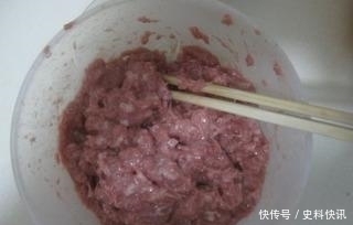 这个馅饼多给老人和小孩吃,常吃补虚损强体质,可惜很多人不懂吃