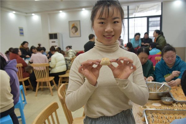  举办|“热乎的饺子，温暖的心” ——株洲市中心血站举办“迎冬至包饺子”活动