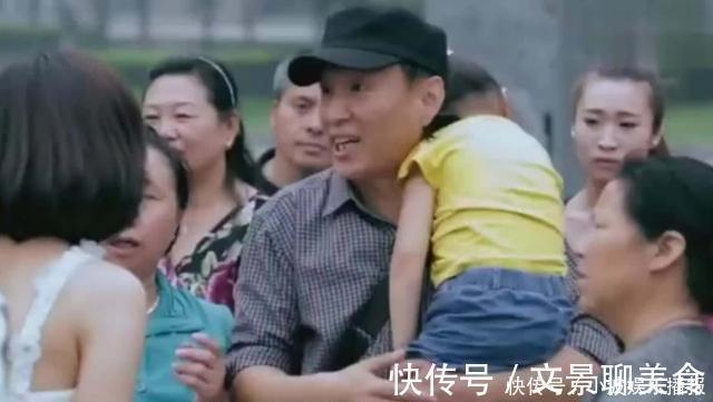 小林|人贩子当众抢娃,反咬宝妈是不忠的妻子,宝妈急中生智的反应救了娃