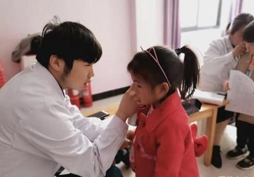 年龄段|孩子出现这几个表现,暗示进入“猛涨期”,父母要替孩子把握