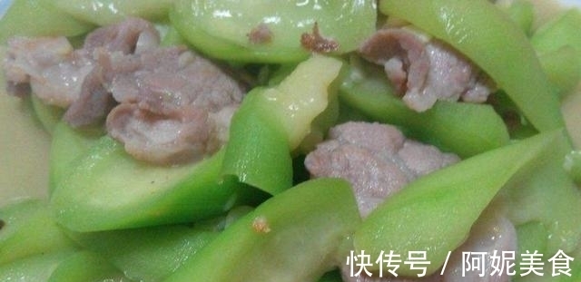 丝瓜|丝瓜5种最好吃的做法，简单美味又营养，看看你喜欢吃哪种？
