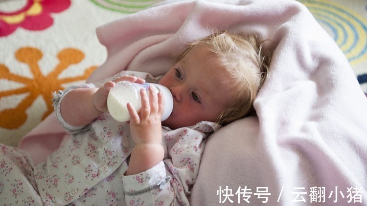 母乳|从小用奶瓶和不用奶瓶的孩子，不用七年，三方面差距会越来越大