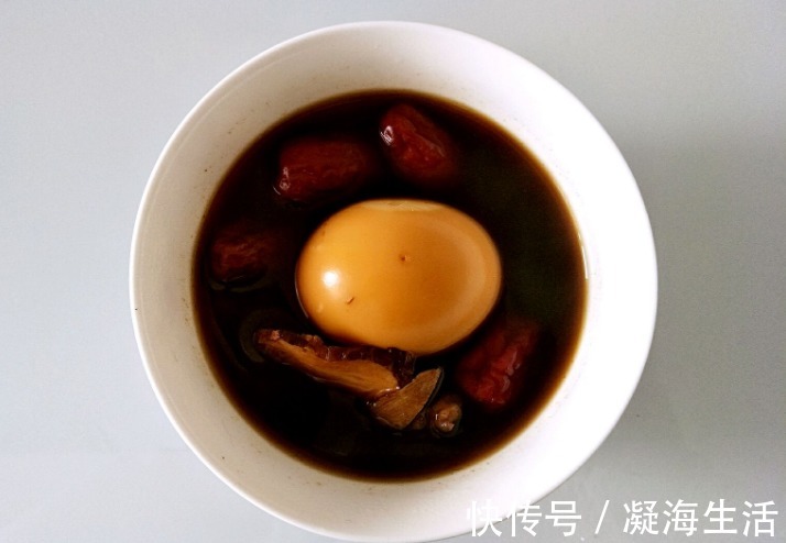 气血不好的人要多喝这汤,一周喝2次,面色红润