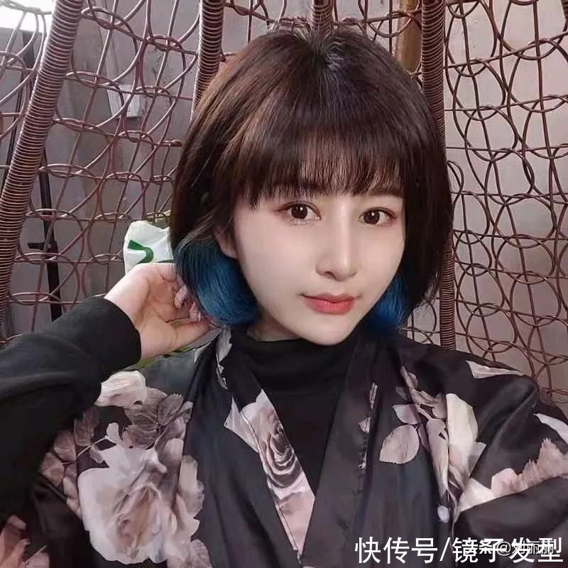 发型无论怎么剪，永不过时的还是波波头，百变时尚又瘦脸