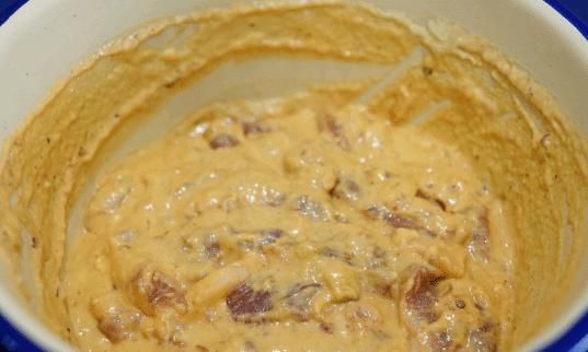 炸酥肉，牢记3点小技巧，酥肉炸好香酥美味，不发硬，比买的实惠