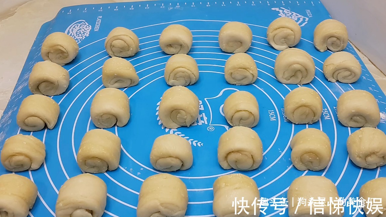油酥|家常零食做法，一口一个，比面包还好吃，太香了