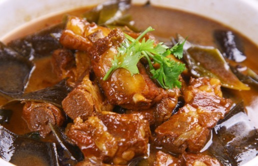 炖排骨腥味过大30年老师傅这一步很重要,难怪排骨腥柴不好吃