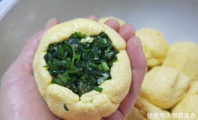 早餐就爱吃菜团子,不用发面,冬天蒸一锅吃的特过瘾,比馒头还香