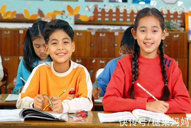 老师|自家娃开学坐最后一排，是老师有意为之？家长要了解后排的好处