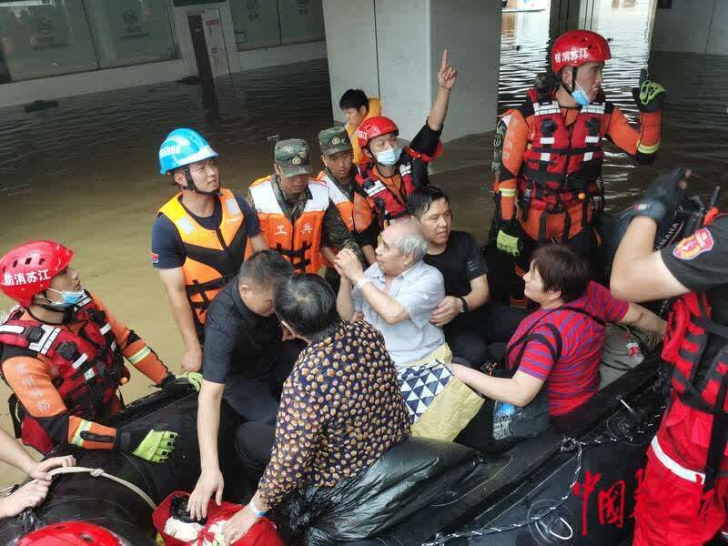 医院|郑州阜外华中医院病人已全部转院 此前被围困一天一夜