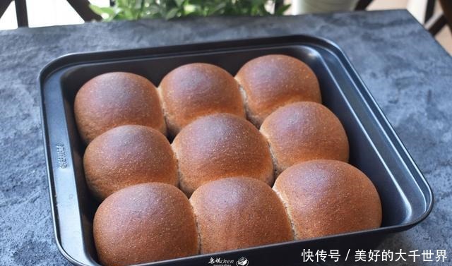 用粗粮做面包,只发酵一次,柔软拉丝,越吃越香,大人孩子都爱吃