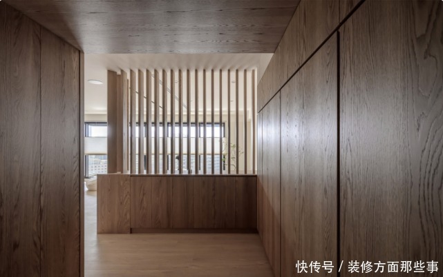 投影仪|看完他家160㎡极简风 ，心中好看的标准又被刷新了