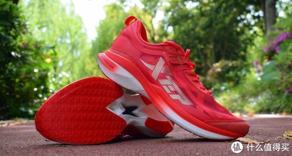 弹脚感 跑鞋别乱买!从慢跑到竞速,3大类的跑鞋,我都帮你整理好了