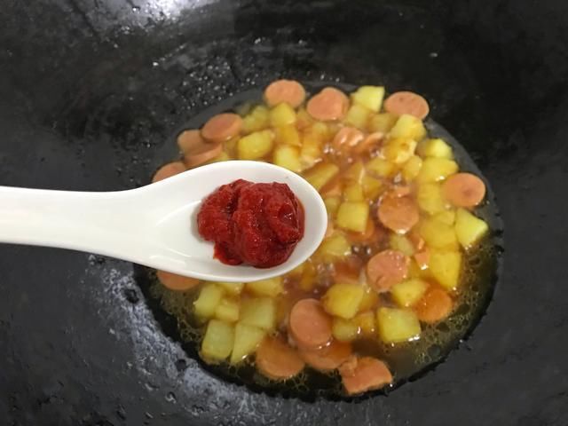 食欲|天热没食欲，试试米饭这做法，酸甜开胃比蛋炒饭好吃，出锅太香了