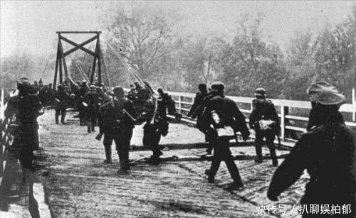 折损|二战最惨烈围歼战,22万战士折损战场,66万士兵被俘虏