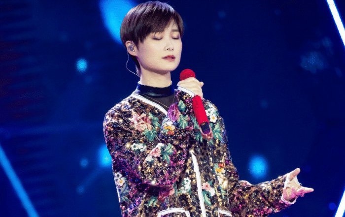 歌手|李宇春參加《王牌對王牌》的原因是因?yàn)槿A晨宇?吳彤做出了回答