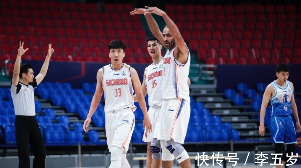 排名|CBA最新排名!辽宁坐稳第1,广东难保第5,5队掀起抢12狙击战