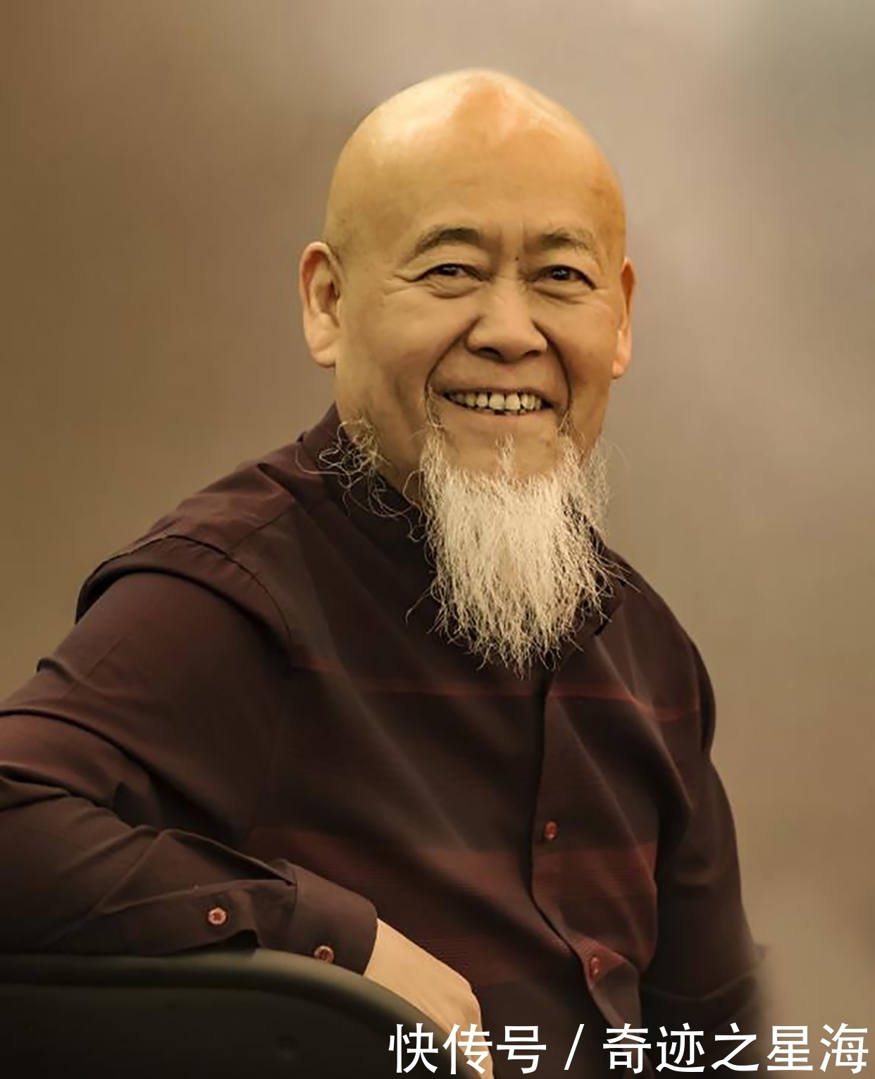 善面|葛新华画虎,善面不失王者风范,柔和不失王者之威