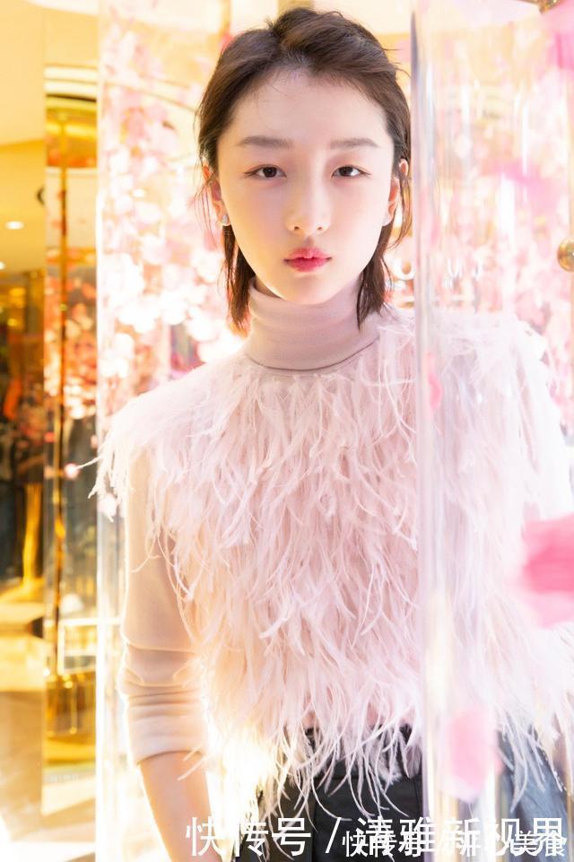 头皮 发型师透漏女生这4种发型留久了,发际线会很快上移,赶紧换了