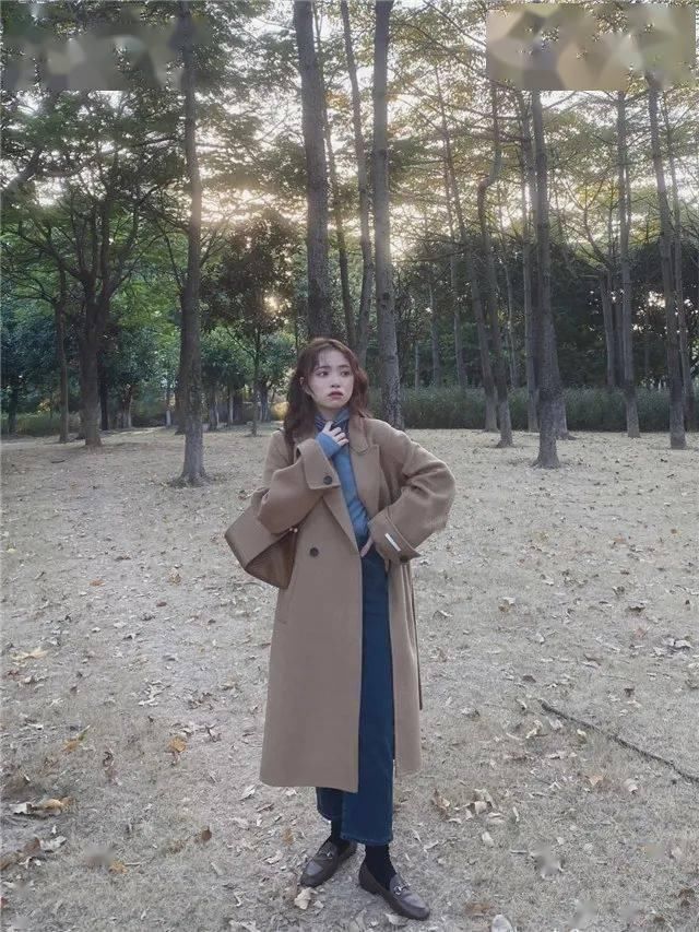 烂大街的“驼色”，怎么穿才时髦？记住露出内搭要点，才洋气高级