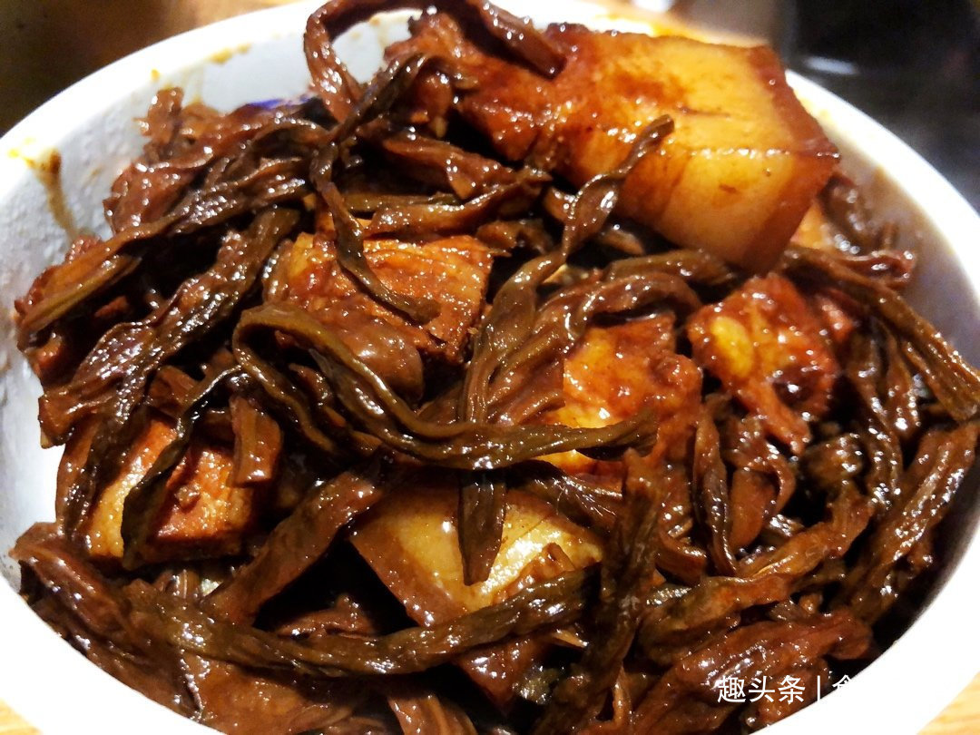 此5种蔬菜,不用来晒菜干太可惜,正当季价格便宜,炖肉吃特别香