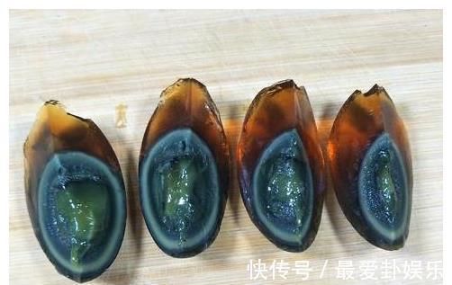 正确做法|凉拌皮蛋时,需要先蒸或煮熟吗?教你正确做法,皮蛋软嫩好吃