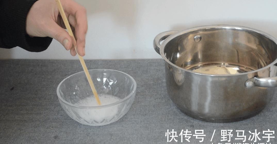小窍门|不锈钢锅发黄了, 只需一张纸, 教你轻松巧洗白, 家家户户都用得到