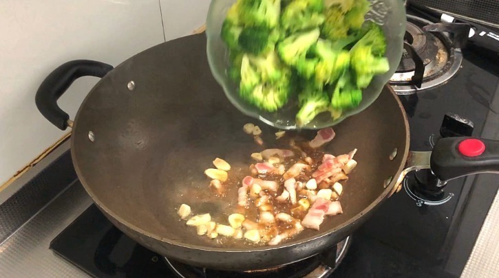 做法|西兰花这样做,用大鱼大肉都不换,做法简单,我家每周至少吃5顿