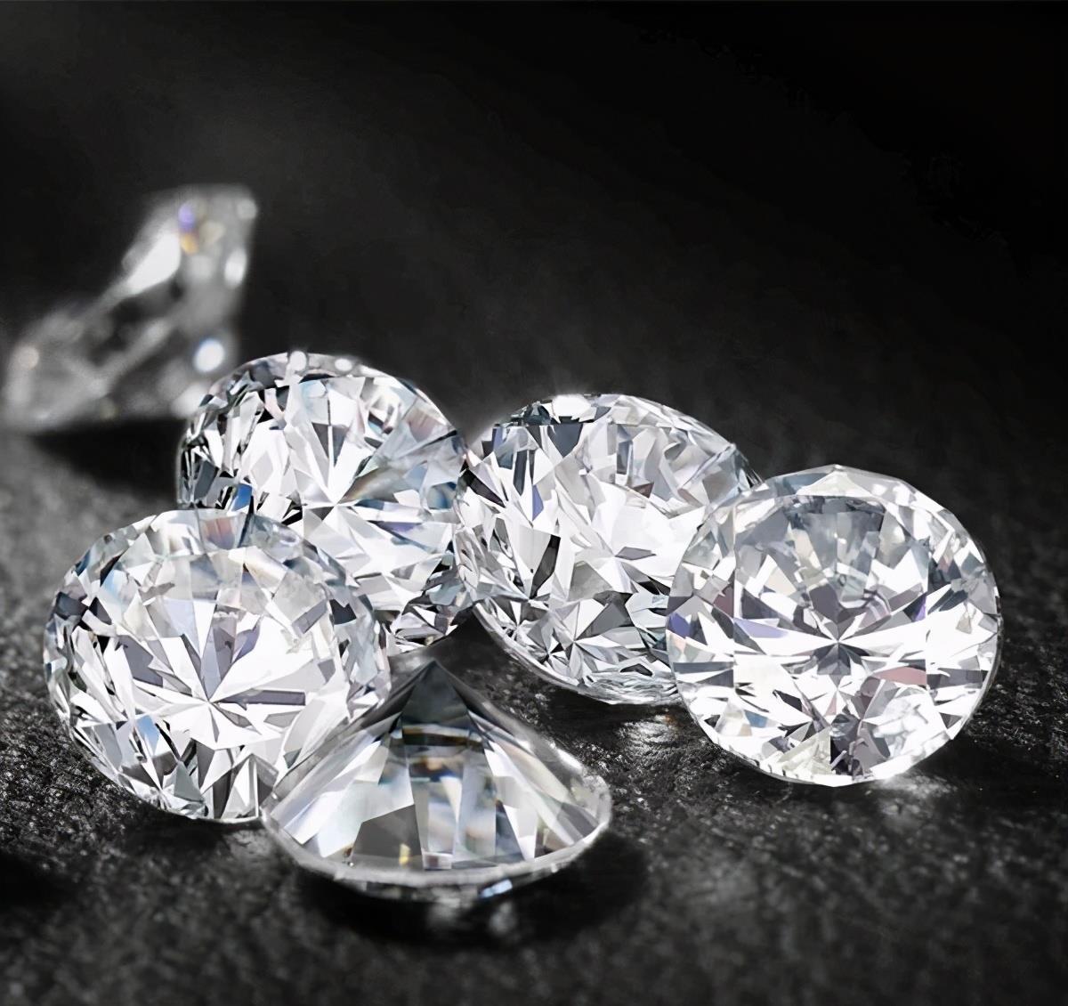 莫桑石|专柜常卖的几种假钻石,你中过招吗?