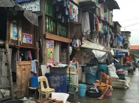 赞恩|18岁男孩“挥刀自宫”，抢救时全程很淡定，背后原因让人泪目