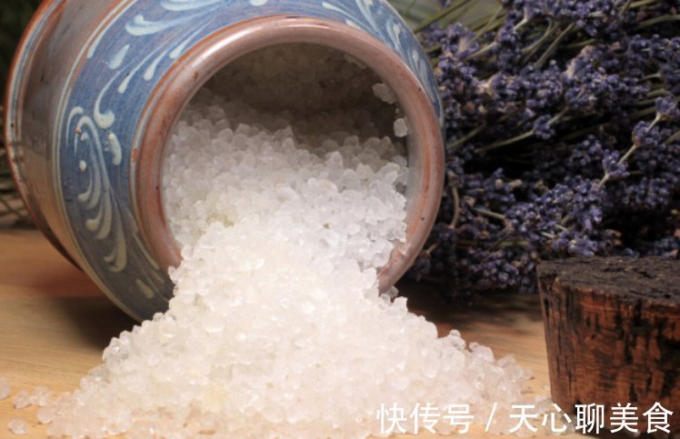 缺血性脑卒中|脑梗“加速器”已公布，医生忠告：想要血管好，3种食物尽量少碰