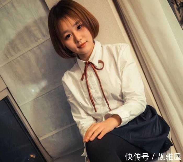 撩人|短发美女长腿配黑丝,性感撩人!