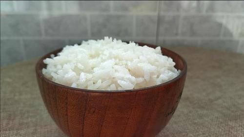 好吃|大饭店的米饭为什么蒸的那么好吃?小窍门偷偷告诉你