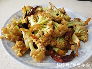 今天我吃光5碗饭的秘诀是爆炒辣菜花...