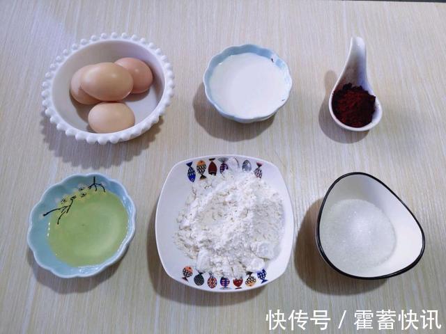 在家做个漂亮的小蛋糕,叫姐妹一起来吃个下午茶,孩子们也很喜欢