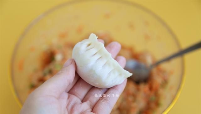 白菜|用它包饺子,比猪肉白菜鲜多了,实惠又顶饱,我家孩子1周吃3次