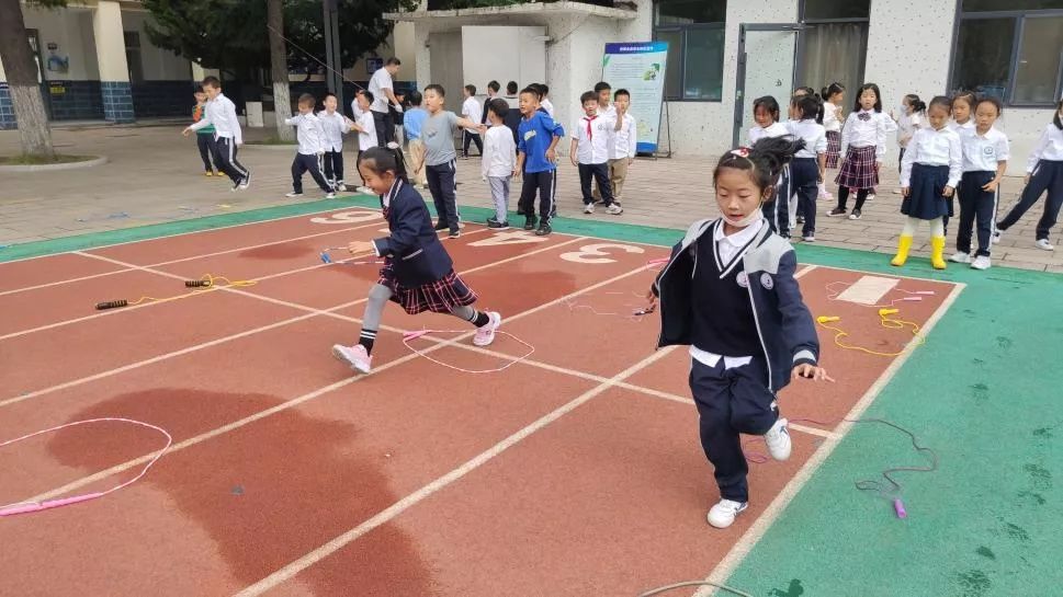 班主任|鲸园小学开展幼小衔接心理健康教育课