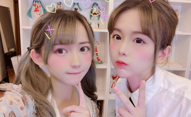 17岁男高中生沉迷“女装”,长相清纯又可爱,男生看了都心动