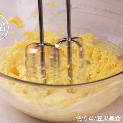 舒可曼|超级简单的无泡打粉版黄油蛋糕，赶快get起来