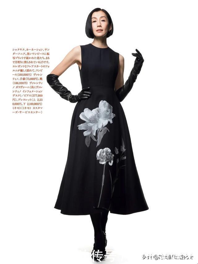 50岁左右的女人,冬天别穿得太老气!教你基础搭配法,时髦减龄