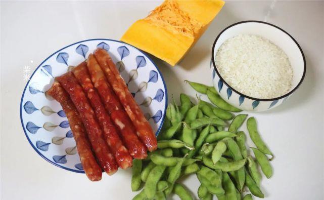 腊肠|做焖饭,这3种食材是绝配,营养丰富味道好,煮一锅家人都爱吃
