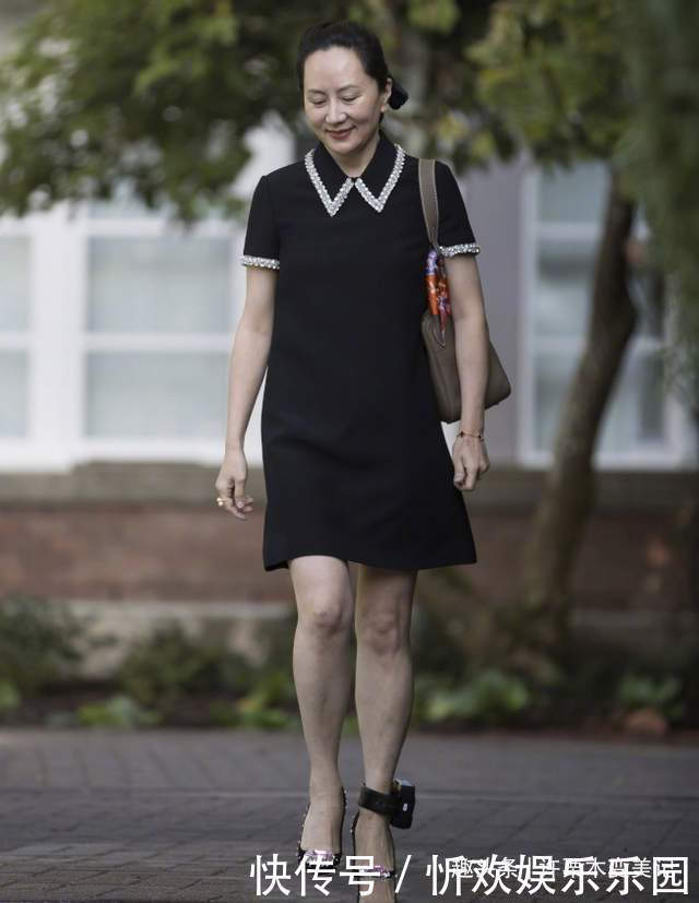 女人过了40岁尽量别穿卫衣配阔腿裤,推荐孟晚舟5套搭配,真优雅