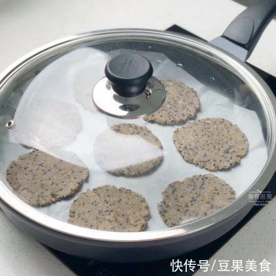 黑芝麻|麦麸饼干竟然这么好做？你一定得学学