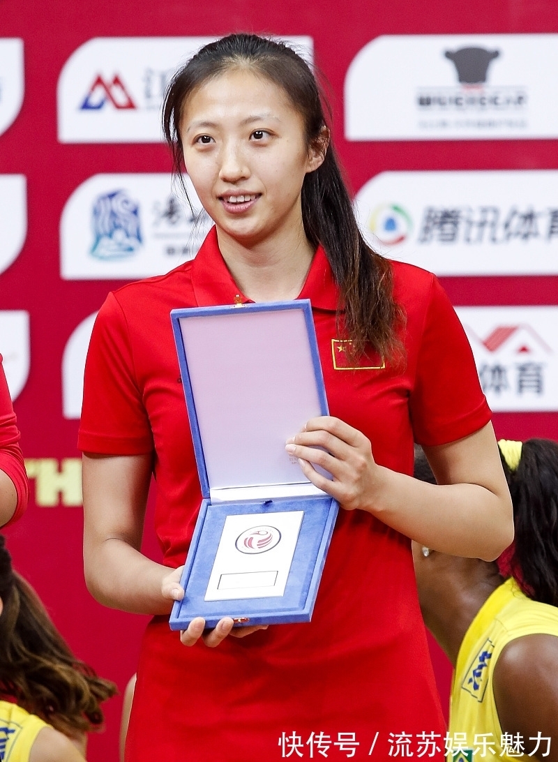 女排|女排4金花未能慎终如始，在争议中遗憾离队，人情冷暖令人感慨