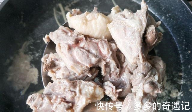 皮肤瘙痒|芋儿烧鸭来啦，喜欢吃芋头和鸭肉的朋友快看过来，超级过瘾呦！