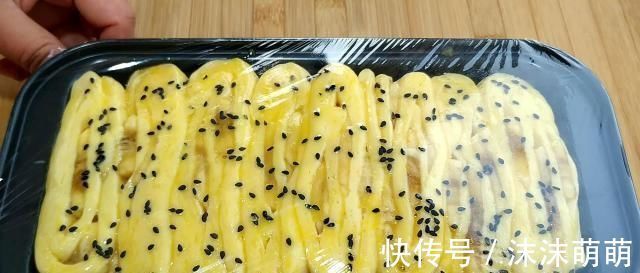 玉米面最解馋的吃法,不加一滴水,蓬松暄软,好吃到停不下来