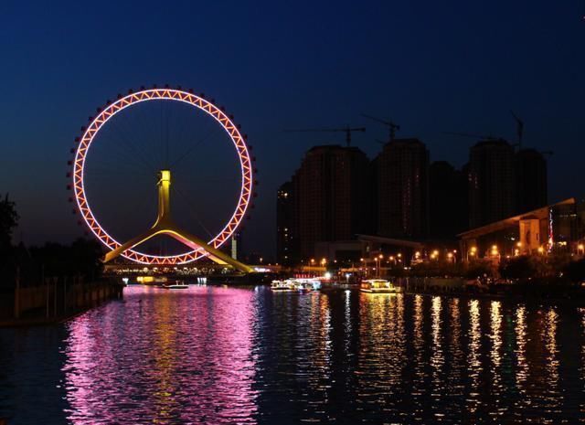 全球唯一建于桥上的摩天轮，在亚洲排名第一，规模丝毫不输伦敦眼