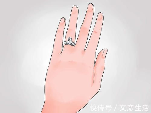 大全|订婚戒指戴哪个手指,结婚戒指戴哪个手指,克拉达戒指戴法大全