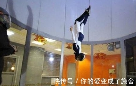 跳伞|俄19岁女孩完成第500次高空跳伞,两年来平均一天跳一次