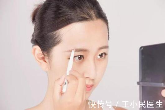 王小民教授 王小民教授:眼周衰老,提眉与切眉哪个更适合你呢?